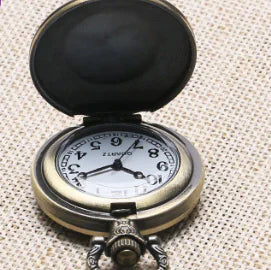 Montre de poche, montre-bracelet, collier
